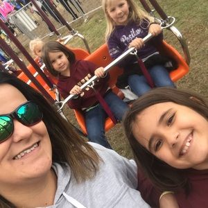 Meet your Posher, Robin